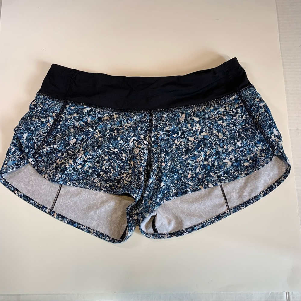 Size 6 Lululemon Speed Short SeaWheeze 2017 Tofino Shells Multi Black